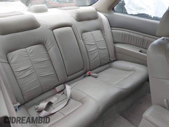 1999 Acura CL Premium z VIN 19UYA2257XL010037, wystawiony jako IAAI lot #42346496 z przebiegiem 116 203 mil mil oraz . Historia ofert i sprzedaży dostępna na DreamBid. Obrazek 8.