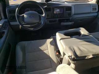 2003 Ford Excursion Special Serv z VIN 1FMNU40L83ED68103, wystawiony jako Copart lot #83191034 z przebiegiem 282 481 mil mil oraz Szkoda całkowita • Salvage title. Historia ofert i sprzedaży dostępna na DreamBid. Obrazek 8.
