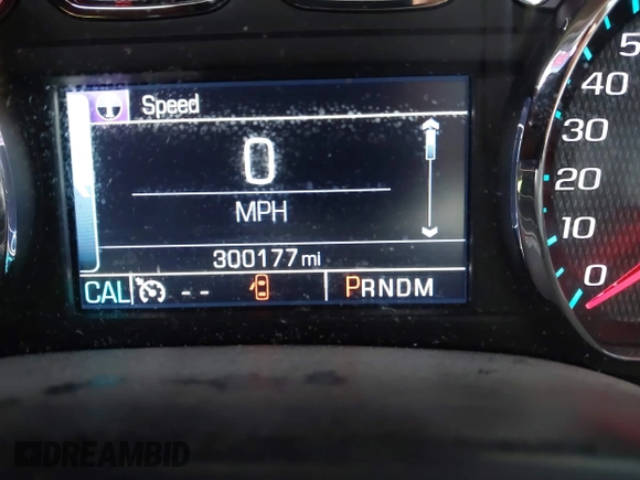 2015 Chevrolet Silverado 1500 LT with VIN 3GCUKREC4FG470863, listed as a IAAI auction lot 41917566 with 300,177 mi miles and . Bid and sale history available at DreamBid. Image 15.