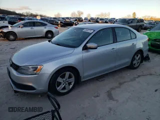 2012 Volkswagen Jetta Sedan TDI w/Premium & Nav with VIN 3VWLL7AJ6CM033362, listed as a Copart auction lot 83650724 with 196,669 mi miles and Clean Title. Bid and sale history available at carsss.com. Image 1.