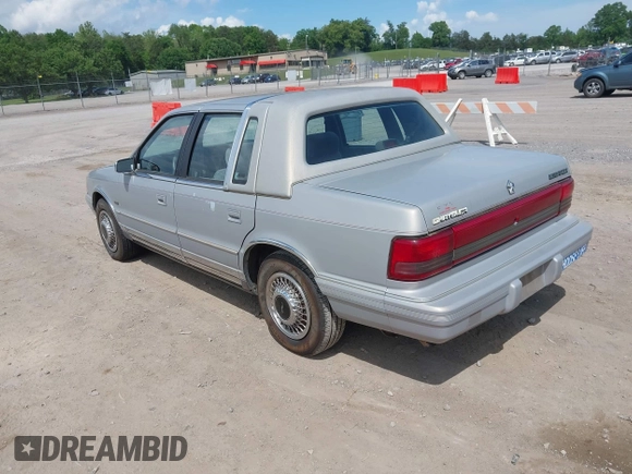 1993 Chrysler LeBaron z VIN 3C3XA563XPT521111, wystawiony jako IAAI lot #42172837 z przebiegiem 126 445 mil mil oraz . Historia ofert i sprzedaży dostępna na DreamBid. Obrazek 3.