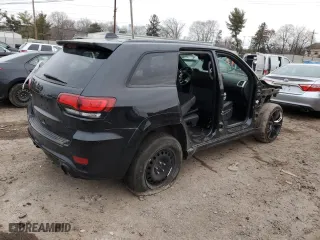 2021 Jeep Grand Cherokee SRT with VIN 1C4RJFDJXMC626315, listed as a Copart auction lot 45098185 with 0 mi miles and Salvage Title. Bid and sale history available at carsss.com. Image 3.