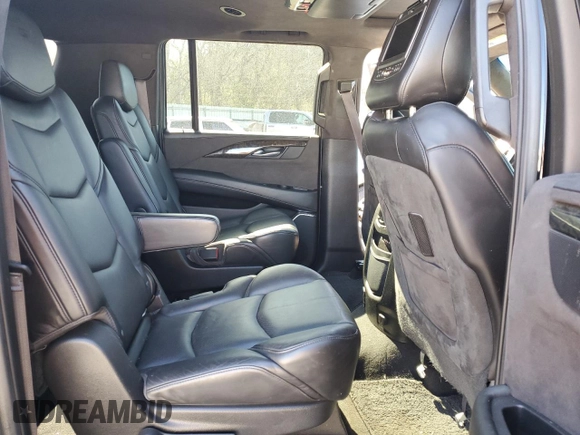 2015 Cadillac Escalade ESV Platinum z VIN 1GYS4UKJ6FR736207, wystawiony jako Copart lot #47637885 z przebiegiem 95 629 mil mil oraz Szkoda całkowita • Salvage title. Historia ofert i sprzedaży dostępna na DreamBid. Obrazek 11.
