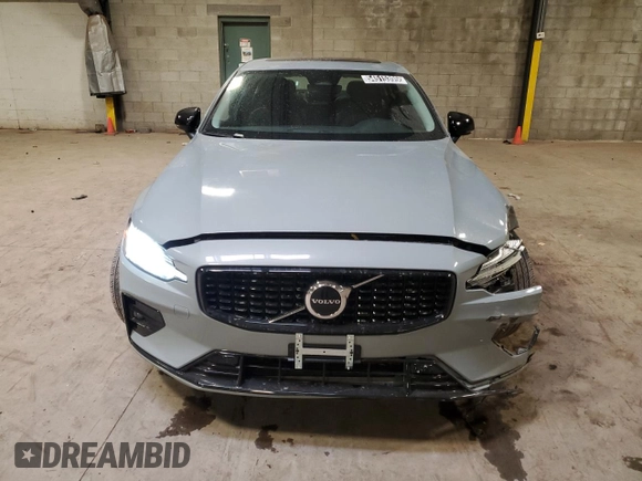 2024 Volvo S60 Core Dark Theme with VIN 7JRL12FK4RG322970, listed as a Copart auction lot 54515395 with 11,272 mi miles and Clean title. Bid and sale history available at DreamBid. Image 5.