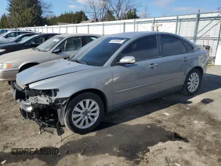 2005 Volvo S40 with VIN YV1MS382152070034, listed as a Copart auction lot 46268985 with 78,490 mi miles and Salvage Title. Bid and sale history available at carsss.com. Image 1.