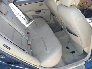 2007 Hyundai Azera SE z VIN KMHFC46F77A153141, wystawiony jako IAAI lot #41731777 z przebiegiem Nie podano mil oraz . Historia ofert i sprzedaży dostępna na DreamBid. Obrazek 8.