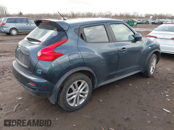 2014 Nissan Juke SL with VIN JN8AF5MV2ET483345, listed as a IAAI auction lot 41716553 with 101,795 mi miles. Bid and sale history available at carsss.com. Image 4.