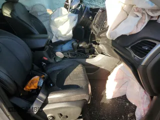 2021 Jeep Cherokee Limited z VIN 1C4PJLDX1MD183475, wystawiony jako Copart lot #88895655 z przebiegiem Nie podano mil oraz Szkoda całkowita • Salvage title. Historia ofert i sprzedaży dostępna na DreamBid. Obrazek 7.