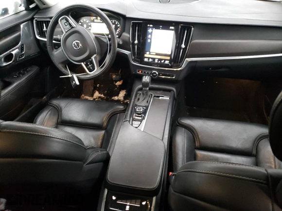 2017 Volvo V90 with VIN YV4A22NL5H1006909, listed as a Copart auction lot 45657175 with 70,049 mi miles and Salvage title. Bid and sale history available at DreamBid. Image 8.