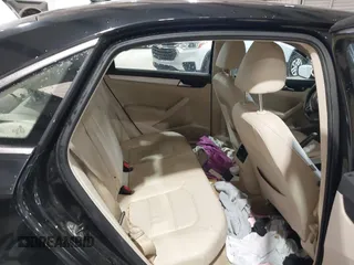 2013 Volkswagen Passat SE с VIN 1VWBH7A35DC134295, выставлен на аукционе IAAI как лот 42358750 с пробегом 144 732 миль миль и . История ставок и продаж доступна на DreamBid. Изображение 8.