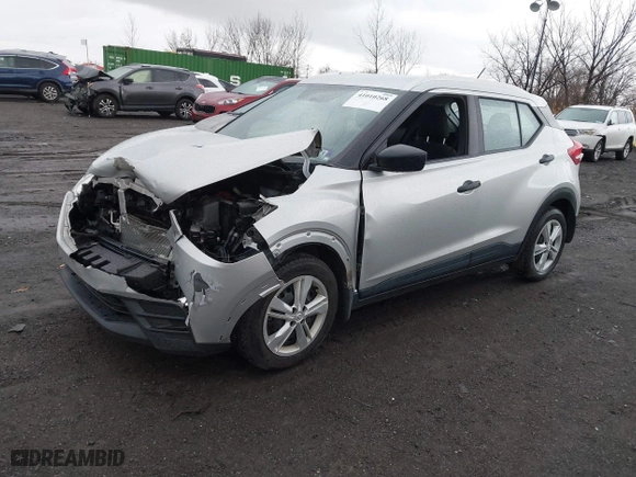 2019 Nissan Kicks S with VIN 3N1CP5CU9KL515401, listed as a IAAI auction lot 41010268 with 69,795 mi miles. Bid and sale history available at carsss.com. Image 20.