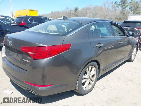 2011 Kia Optima EX with VIN KNAGN4A66B5091790, listed as a IAAI auction lot 42055648 with 208,098 mi miles and . Bid and sale history available at carsss.com. Image 4.