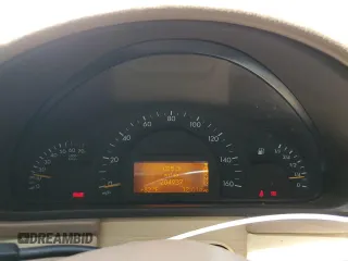 2001 Mercedes-Benz C 320 with VIN WDBRF64JX1F125063, listed as a Copart auction lot 70102164 with 204,937 mi miles and Salvage Title. Bid and sale history available at DreamBid. Image 9.