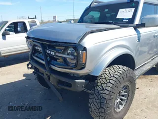 2024 Ford Bronco Outer Banks with VIN 1FMEE8BP9RLA09450, listed as a IAAI auction lot 41672389 with 11,454 mi miles. Bid and sale history available at carsss.com. Image 6.