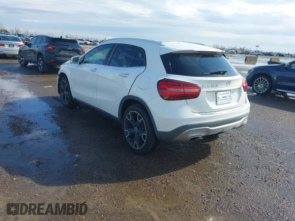 2019 Mercedes-Benz GLA 250 z VIN WDCTG4EB8KU000862, wystawiony jako IAAI lot #41449565 z przebiegiem 78 490 mil mil oraz . Historia ofert i sprzedaży dostępna na DreamBid. Obrazek 3.