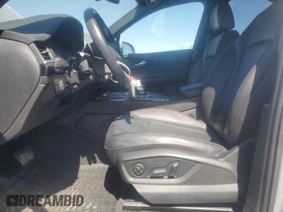 2019 Audi Q7 Premium с VIN WA1AAAF71KD031811, выставлен на аукционе Copart как лот 62885825 с пробегом 55 718 миль миль и Списание • Salvage title. История ставок и продаж доступна на DreamBid. Изображение 7.