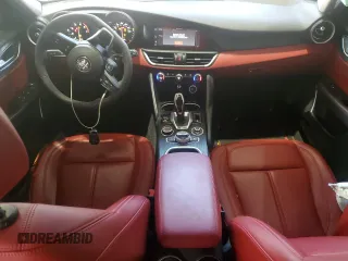 2021 Alfa Romeo Giulia with VIN ZARFAMANXM7645928, listed as a Copart auction lot 83039704 with 36,020 mi miles and Salvage title. Bid and sale history available at DreamBid. Image 8.