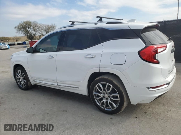 2022 GMC Terrain Denali with VIN 3GKALXEV7NL310492, listed as a Copart auction lot 46217725 with 12,081 mi miles and Clean title. Bid and sale history available at DreamBid. Image 2.