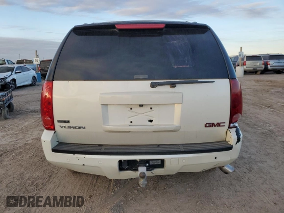 2010 GMC Yukon SLT with VIN 1GKUCCE03AR104213, listed as a Copart auction lot 81029414 with 168,378 mi miles and Salvage Title. Bid and sale history available at carsss.com. Image 6.