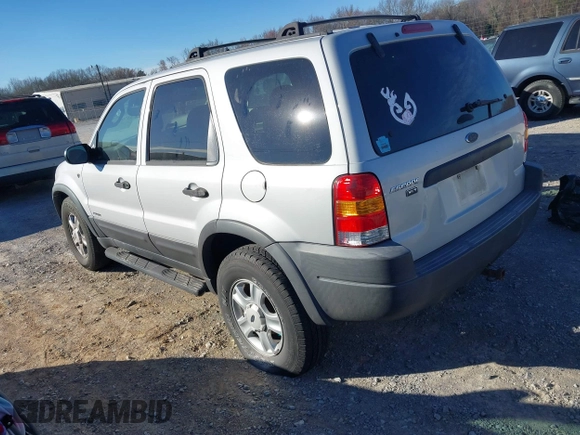2002 Ford Escape XLT Choice with VIN 1FMYU04112KB96320, listed as a IAAI auction lot 41700476 with 236,832 mi miles. Bid and sale history available at carsss.com. Image 3.