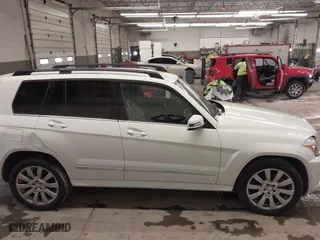 2012 Mercedes-Benz GLK-Class GLK 350 with VIN WDCGG8HB6CF867834, listed as a IAAI auction lot 41730716 with 146,044 mi miles. Bid and sale history available at carsss.com. Image 13.