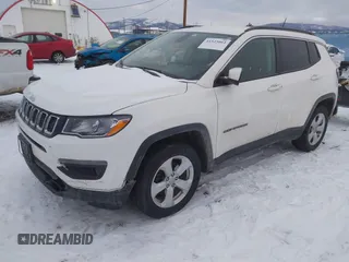2018 Jeep Compass Latitude with VIN 3C4NJDBB8JT256755, listed as a IAAI auction lot 41523061 with 50,675 mi miles. Bid and sale history available at carsss.com. Image 18.