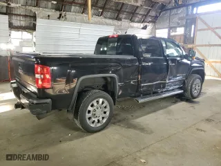 2015 GMC Sierra 2500HD Denali with VIN 1GT120EG1FF668772, listed as a Copart auction lot 80815254 with 113,260 mi miles and Salvage Title. Bid and sale history available at carsss.com. Image 3.