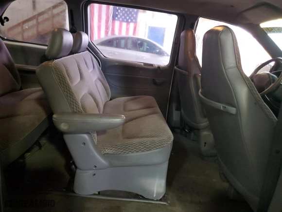 2000 Dodge Caravan with VIN 2B4GP25G4YR791420, listed as a Copart auction lot 83426754 with 141,635 mi miles and Salvage Title. Bid and sale history available at carsss.com. Image 11.