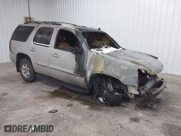 2007 GMC Yukon SLT with VIN 1GKFK13027J172531, listed as a IAAI auction lot 41252781 with 1 mi miles. Bid and sale history available at carsss.com. Image 1.