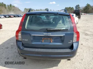 2008 Volvo V50 2.5T R-Design with VIN YV1MJ672382393091, listed as a Copart auction lot 52884685 with 61,939 mi miles and Clean Title. Bid and sale history available at carsss.com. Image 6.