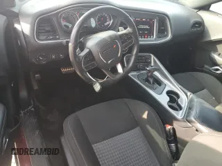2021 Dodge Challenger R/T Scat Pack z VIN 2C3CDZFJXMH615070, wystawiony jako Copart lot #55098795 z przebiegiem 28 299 mil mil oraz Szkoda całkowita • Salvage title. Historia ofert i sprzedaży dostępna na DreamBid. Obrazek 8.