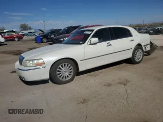 2003 Lincoln Town Car Executive с VIN 1LNHM81W43Y703871, выставлен на аукционе Copart как лот 62317415 с пробегом 179 188 миль миль и Списание • Salvage title. История ставок и продаж доступна на DreamBid. Изображение 1.