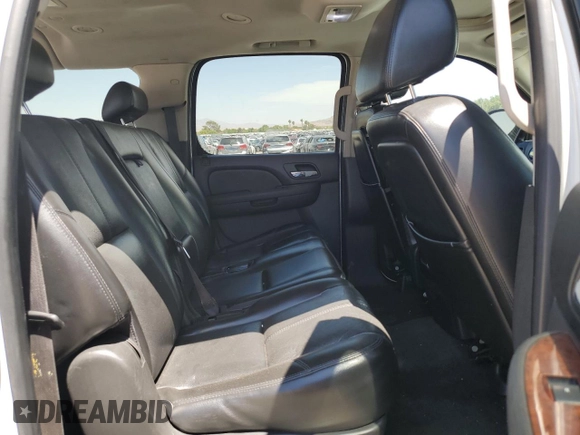 2007 Chevrolet Suburban LT with VIN 1GNFC16057J171613, listed as a Copart auction lot 60154525 with 226,291 mi miles and Salvage title. Bid and sale history available at DreamBid. Image 11.