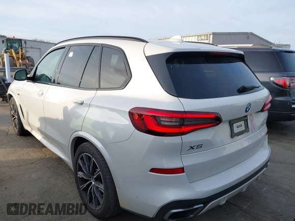 2022 BMW X5 xDrive45e with VIN 5UXTA6C06N9J12490, listed as a IAAI auction lot 41470046 with 38,207 mi miles. Bid and sale history available at carsss.com. Image 3.