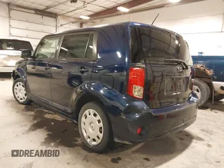 2015 Scion xB with VIN JTLZE4FE7FJ071481, listed as a IAAI auction lot 41520058 with 175,714 mi miles. Bid and sale history available at carsss.com. Image 3.