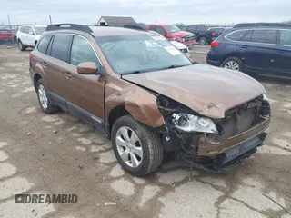 2011 Subaru Outback Premium z VIN 4S4BRCCC8B3349247, wystawiony jako IAAI lot #41727783 z przebiegiem 226 827 mil mil oraz . Historia ofert i sprzedaży dostępna na DreamBid. Obrazek 1.