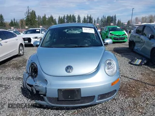 2010 Volkswagen Beetle with VIN 3VWRG3AG4AM016018, listed as a IAAI auction lot 41873044 with 33,263 mi miles and . Bid and sale history available at DreamBid. Image 12.