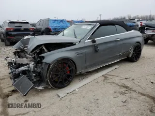 2017 Mercedes-Benz C 63 S AMG z VIN WDDWK8HB6HF447553, wystawiony jako Copart lot #44613555 z przebiegiem 15 460 mil mil oraz Szkoda całkowita • Salvage title. Historia ofert i sprzedaży dostępna na DreamBid. Obrazek 1.
