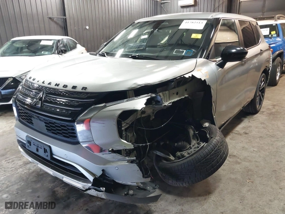 2022 Mitsubishi Outlander SE with VIN JA4J3UA88NZ026768, listed as a IAAI auction lot 41782513 with 55,230 mi miles. Bid and sale history available at carsss.com. Image 21.