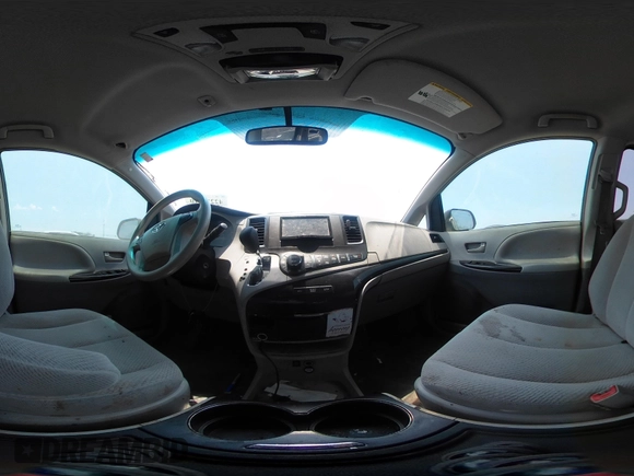 2014 Toyota Sienna LE AAS z VIN 5TDKK3DC6ES442682, wystawiony jako IAAI lot #42271110 z przebiegiem 158 785 mil mil oraz . Historia ofert i sprzedaży dostępna na DreamBid. Obrazek 18.