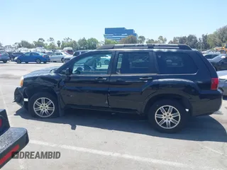 2008 Mitsubishi Endeavor SE with VIN 4A4MM31S48E040841, listed as a IAAI auction lot 42516117 with 175,924 mi miles and . Bid and sale history available at DreamBid. Image 15.
