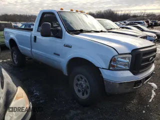 2005 Ford F-350 XL z VIN 1FTWF31P05EB41019, wystawiony jako Copart lot #82401704 z przebiegiem 114 329 mil mil oraz Szkoda całkowita • Salvage title. Historia ofert i sprzedaży dostępna na DreamBid. Obrazek 4.
