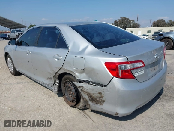 2012 Toyota Camry L z VIN 4T1BF1FKXCU009416, wystawiony jako IAAI lot #42136155 z przebiegiem 222 244 mil mil oraz . Historia ofert i sprzedaży dostępna na DreamBid. Obrazek 3.
