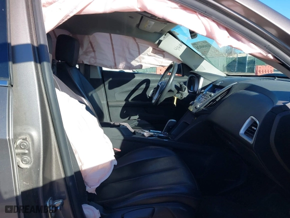 2011 Chevrolet Equinox LT w/2LT with VIN 2CNALPEC1B6348242, listed as a IAAI auction lot 41686024 with 80,965 mi miles. Bid and sale history available at carsss.com. Image 5.