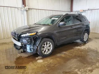 2015 Jeep Cherokee Latitude с VIN 1C4PJMCB6FW541608, выставлен на аукционе Copart как лот 63699375 с пробегом 141 519 миль миль и Списание • Salvage title. История ставок и продаж доступна на DreamBid. Изображение 1.