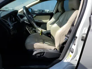 2014 Volvo XC60 3.2L with VIN YV4940DL2E2553449, listed as a Copart auction lot 68535974 with 109,716 mi miles and Salvage Title. Bid and sale history available at carsss.com. Image 7.
