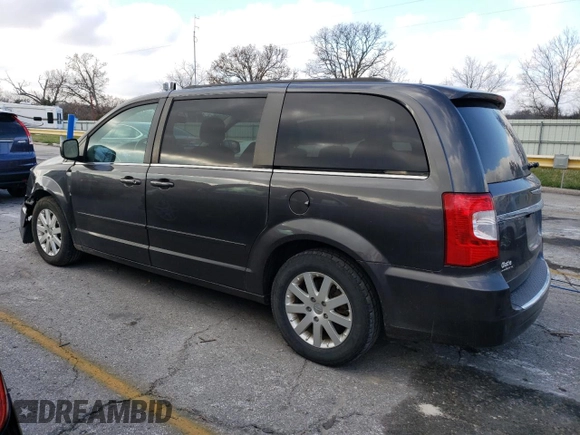 2015 Chrysler Town & Country LX with VIN 2C4RC1AG6FR675771, listed as a Copart auction lot 82665674 with 146,636 mi miles and Salvage Title. Bid and sale history available at carsss.com. Image 2.