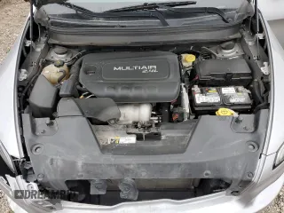 2017 Jeep Cherokee Latitude with VIN 1C4PJLCB3HW586874, listed as a Copart auction lot 46479665 with 97,124 mi miles and Salvage Title. Bid and sale history available at carsss.com. Image 12.