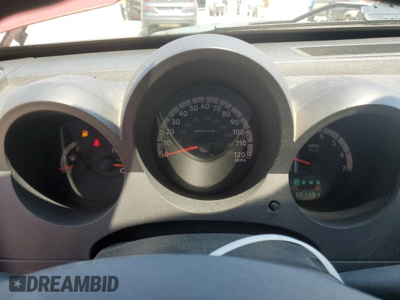 2008 Dodge Nitro SXT z VIN 1D8GU28K28W188650, wystawiony jako Copart lot #60814305 z przebiegiem 301 191 mil mil oraz Szkoda całkowita • Salvage title. Historia ofert i sprzedaży dostępna na DreamBid. Obrazek 9.