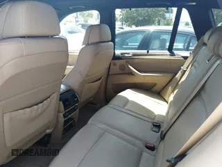 2011 BMW X5 35d z VIN 5UXZW0C59BL662592, wystawiony jako IAAI lot #42317116 z przebiegiem 93 848 mil mil oraz . Historia ofert i sprzedaży dostępna na DreamBid. Obrazek 8.